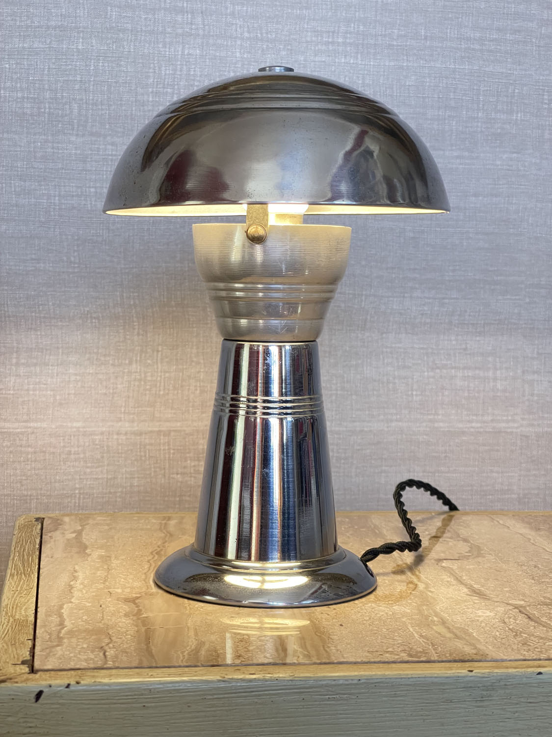 lus Overlappen Peer Art Deco Chrome Desk Lamp – The French Antique Store